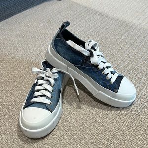 Dolce & Gabbana Blue and White Sneakers